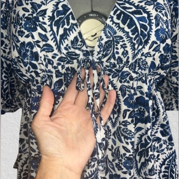 Francesca’s, Mi ami “Trissa”, puff sleeve top, Sz Xl - Picture 3 of 4